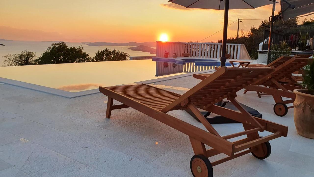 Sea View Luxury Apart Hotel Villa Conte With Swiming Pool And Romantic Spa Подстрана Екстериор снимка
