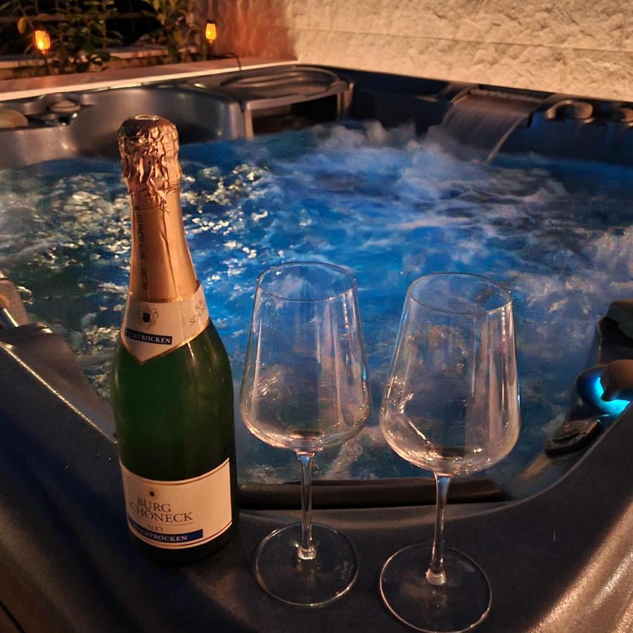 Sea View Luxury Apart Hotel Villa Conte With Swiming Pool And Romantic Spa Подстрана Екстериор снимка