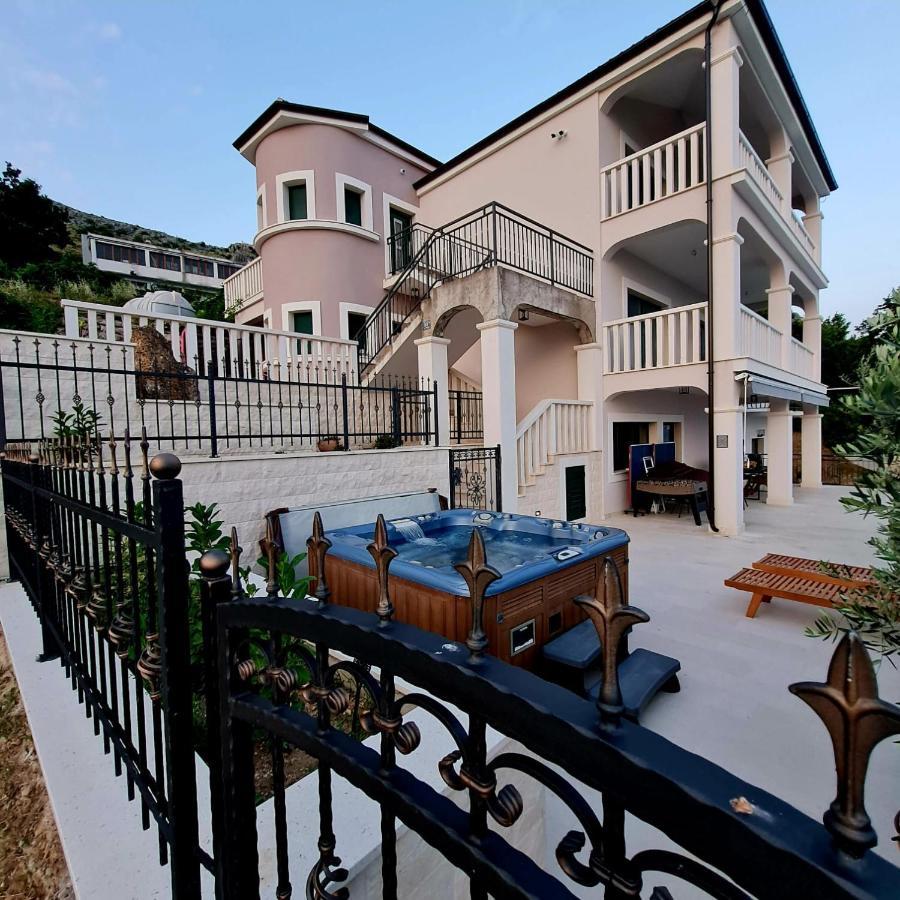 Sea View Luxury Apart Hotel Villa Conte With Swiming Pool And Romantic Spa Подстрана Екстериор снимка