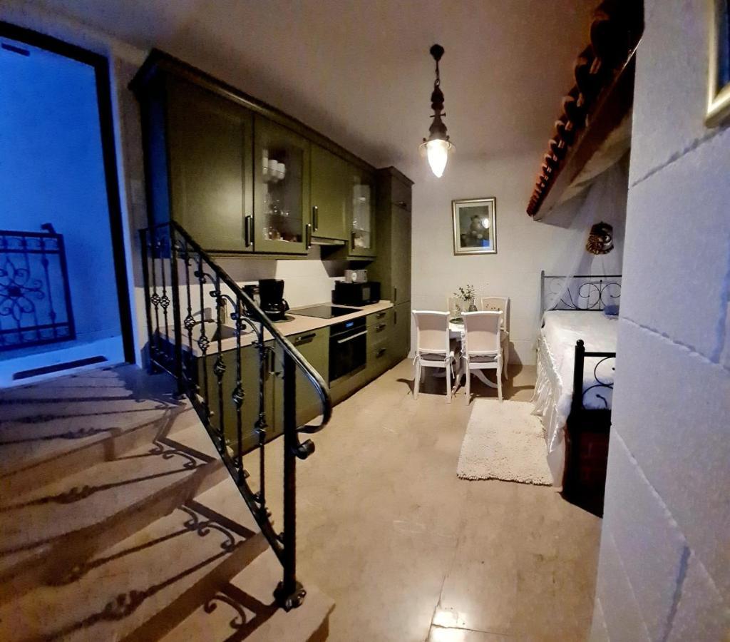 Sea View Luxury Apart Hotel Villa Conte With Swiming Pool And Romantic Spa Подстрана Екстериор снимка