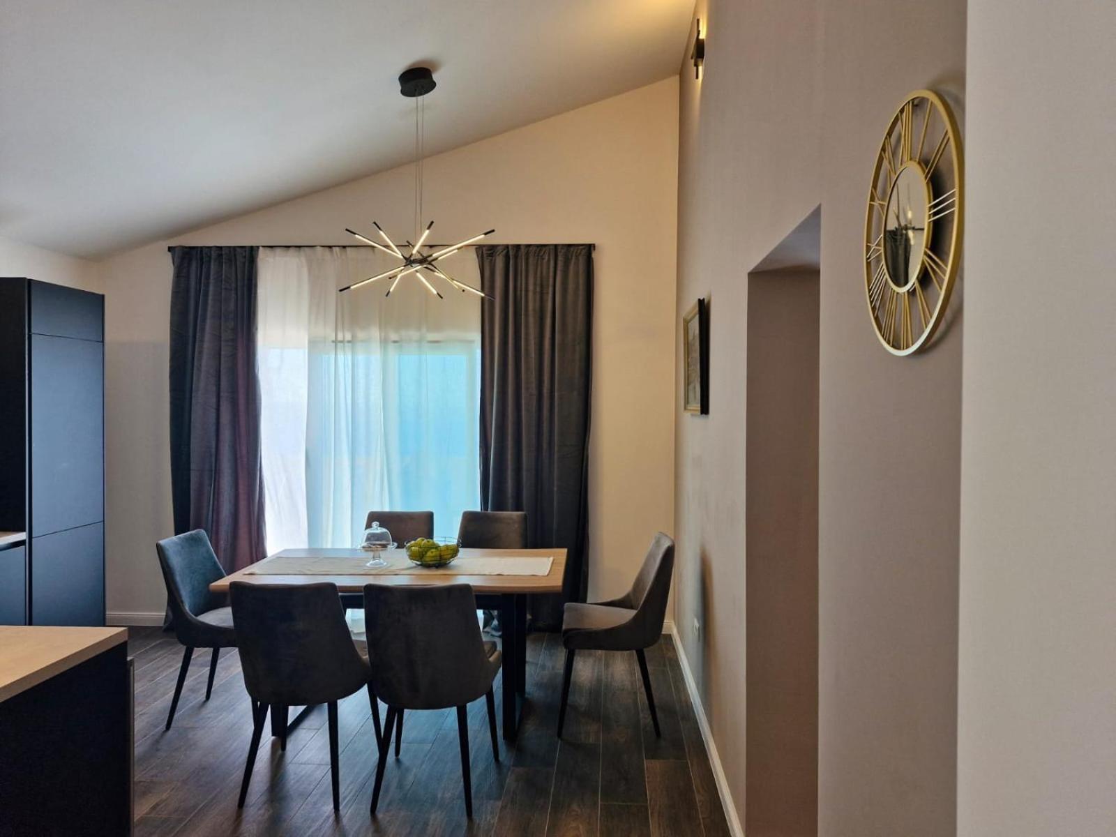 Sea View Luxury Apart Hotel Villa Conte With Swiming Pool And Romantic Spa Подстрана Екстериор снимка