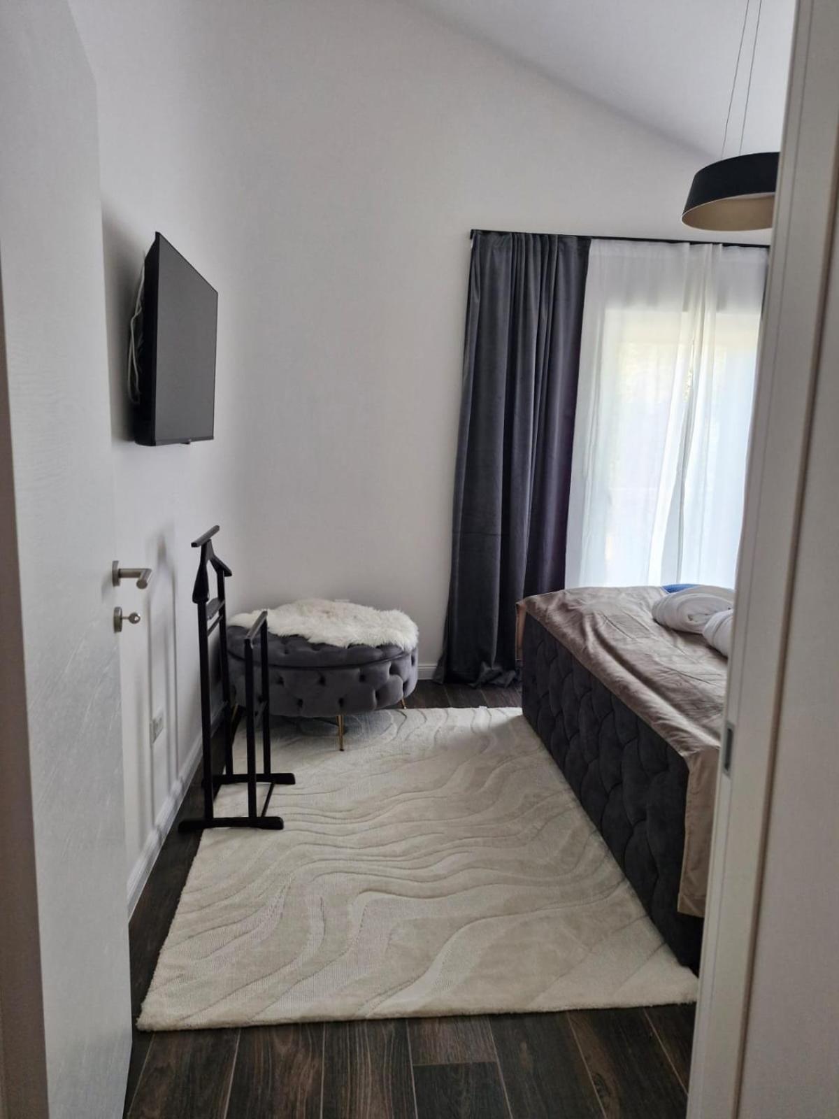 Sea View Luxury Apart Hotel Villa Conte With Swiming Pool And Romantic Spa Подстрана Екстериор снимка